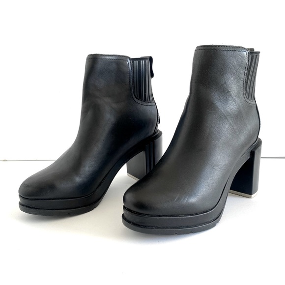 SOREL Margo Chelsea Ankle Boots - Picture 6 of 10